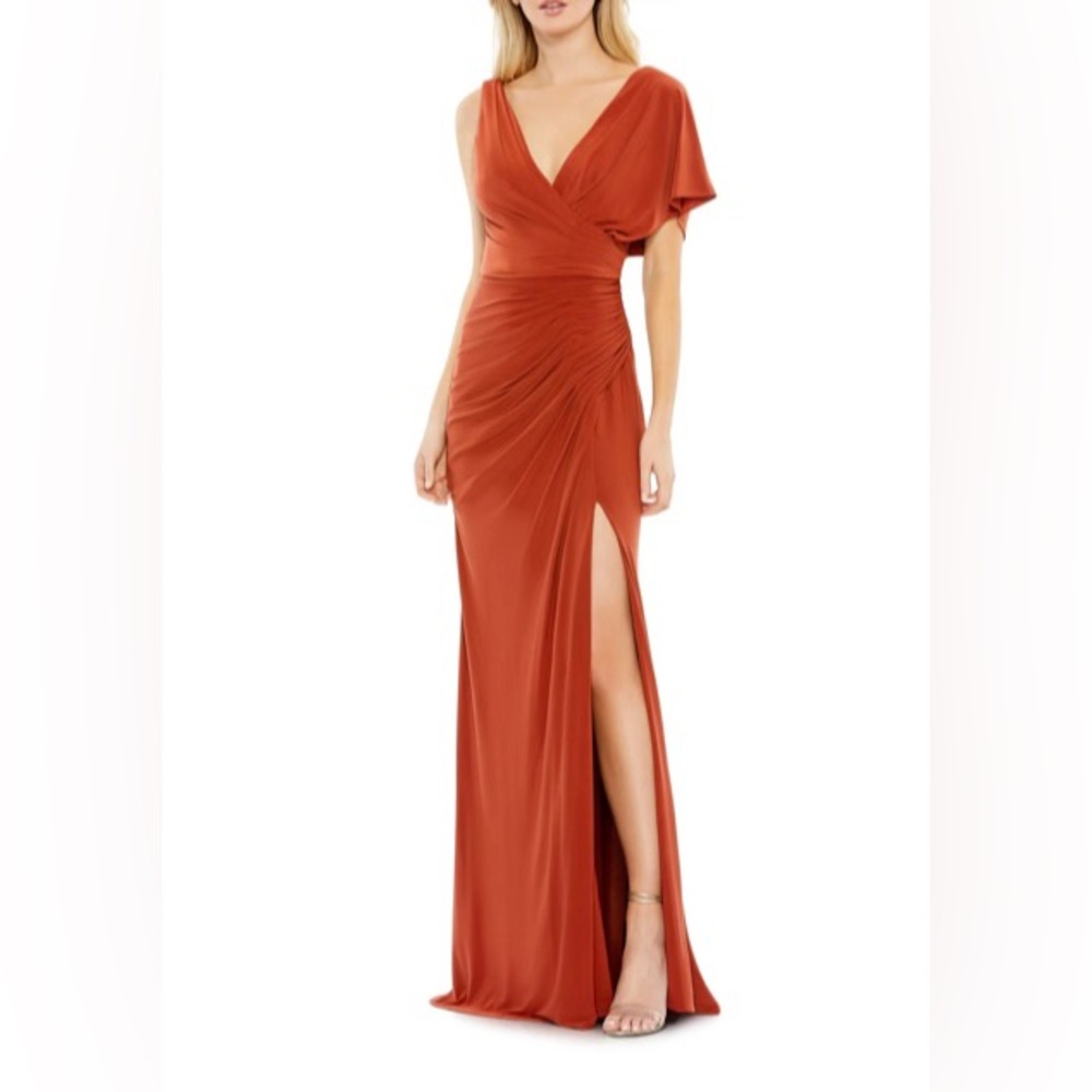 Ieena for Mac Duggal Ruched Empire Waist Sheath Gown Size 4 in Brick Color